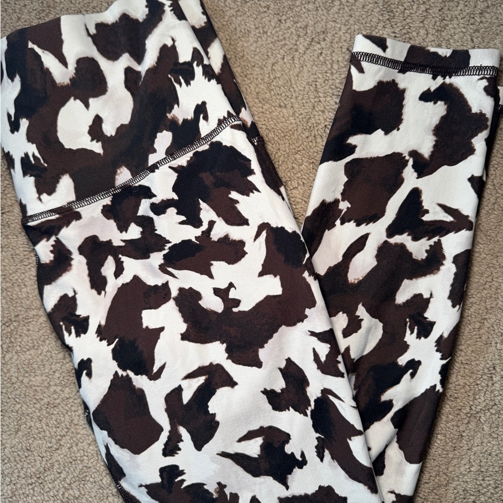 Stylish Brown and White Leggings Calia size M